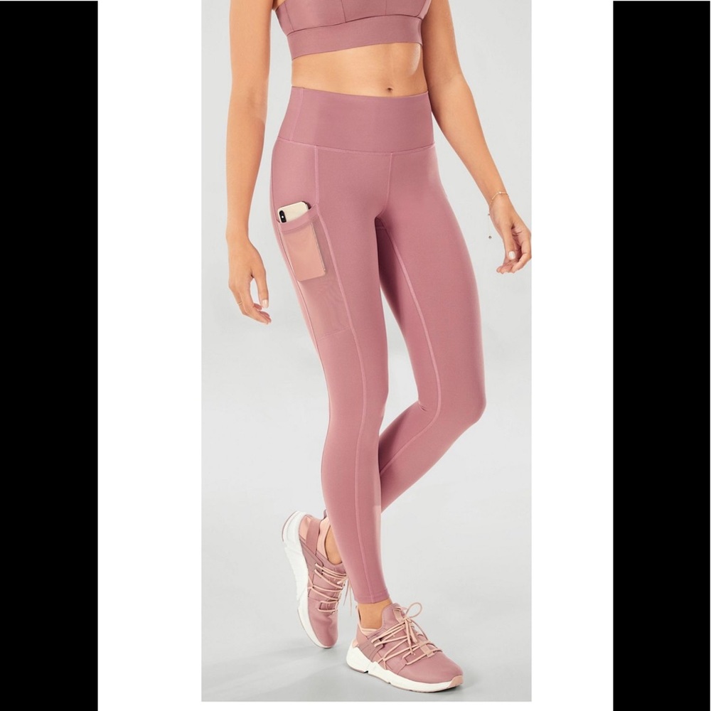 High waisted leggings